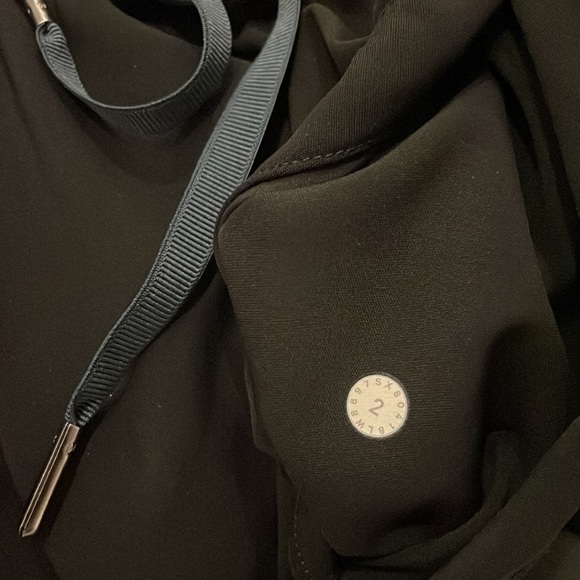 Lululemon On The Fly Skirt *21" - Black - Picture 10 of 12